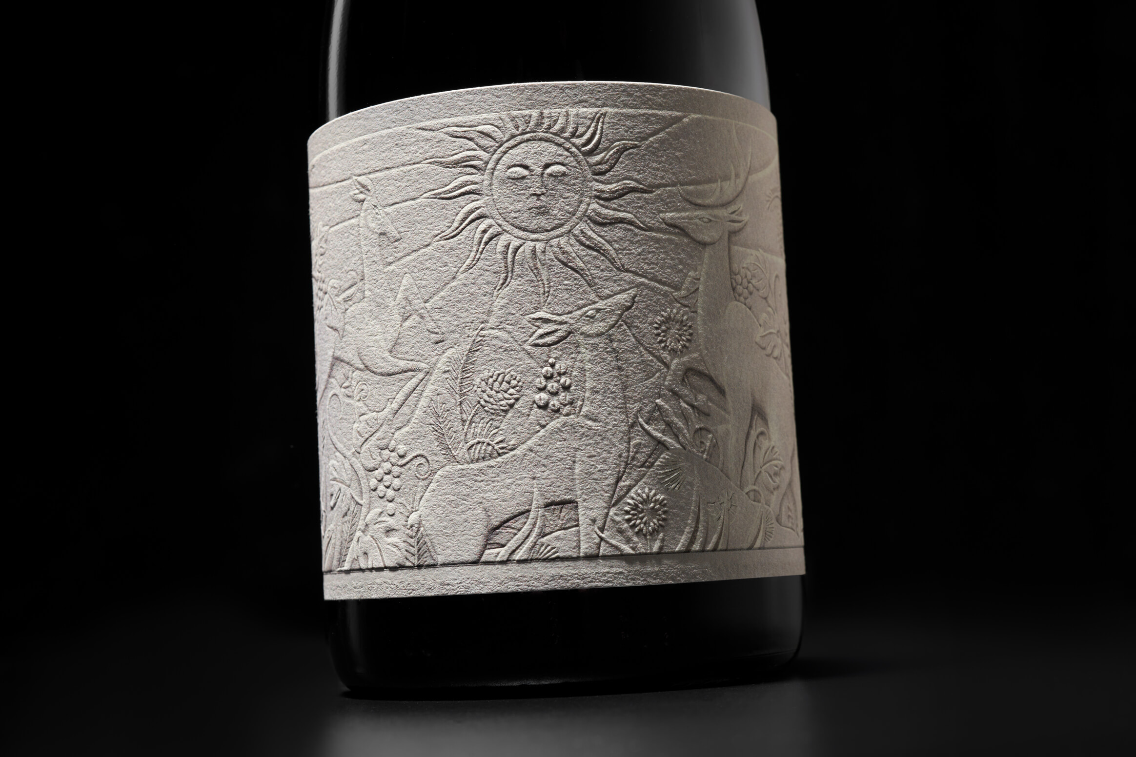 包裝設(shè)計(jì)欣賞｜SAURA葡萄酒包裝創(chuàng)意設(shè)計(jì)