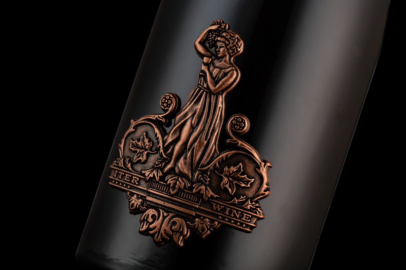國際包裝設(shè)計(jì)分享|葡萄女神酒包裝設(shè)計(jì)欣賞